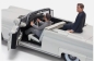 Preview: Sun Star 4707 - 1:18 Lincoln Continental Mk III Convertible, metallic-hellgrau, John F.Kennedy in Oregon mit 2 Figuren, 1958
