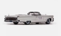 Preview: Sun Star 4707 - 1:18 Lincoln Continental Mk III Convertible, metallic-hellgrau, John F.Kennedy in Oregon mit 2 Figuren, 1958