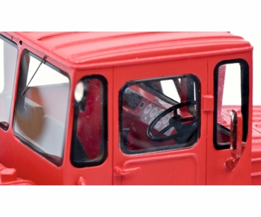 Preview: Schuco 450912100 - 1:32 Kirovets K-700, rot