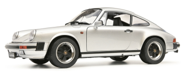 Preview: Schuco 450669900 - 1:12 Porsche 911 Coupé 3.2 silber