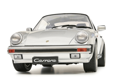 Preview: Schuco 450669900 - 1:12 Porsche 911 Coupé 3.2 silber