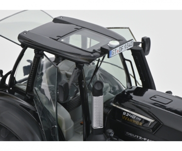 Schuco 450777800 - 1:32 Deutz-Fahr 9340 Warrior