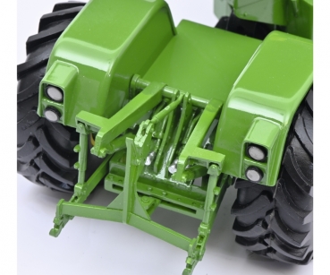 Schuco 450916600 - 1:32 John Deere 8020 grün