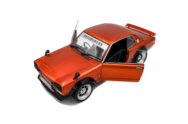 Solido 421186528 - 1:18 Nissan Skyline (C10) Hakosuka 1970 orange metallic, S1813003