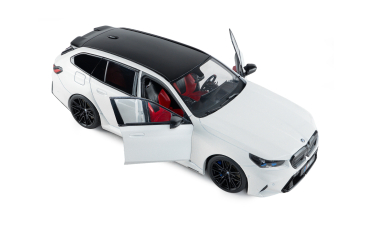 Solido 421186551 - 1:18 BMW M5 (G99) TOURING alpinweiß, Alpine White Solid, S1814802