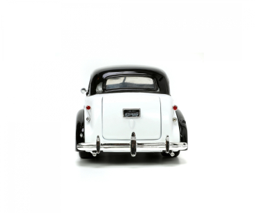 Jada 253255048 - 1:24 Mr. Monopoly 1939 Chevy Master