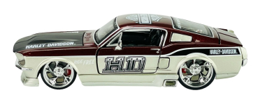 Maisto 32168 - 1:24 Ford Mustang GT silber/dunkelrot 1967 Harley-Davidson