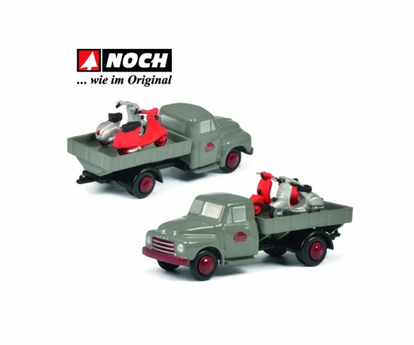 Schuco 450586800 - Piccolo Opel Blitz Pritsche 'Vespa Service' mit Ladegut