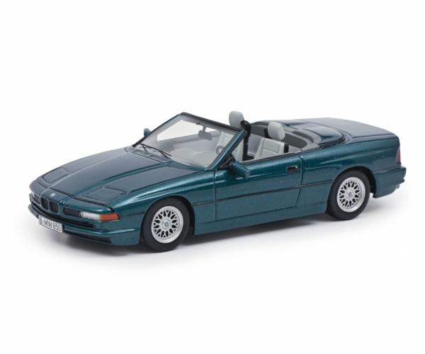 Schuco 450915000 – 1:43 BMW 850i Cabriolet grün