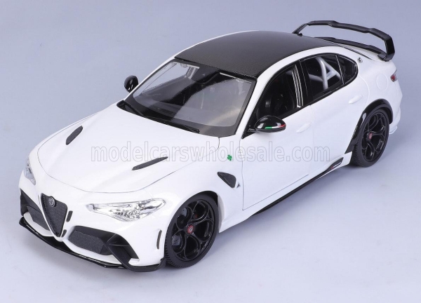 Bburago 18-11049w - 1:18 Alfa Romeo Giulia GTAm bianco trofeo weiß