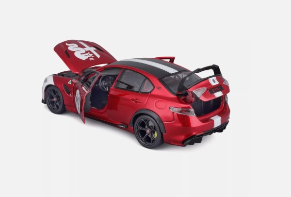 Bburago 18-11049R - 1:18 Alfa Romeo Giulia GTAm Racing #99 metallic rot 2020