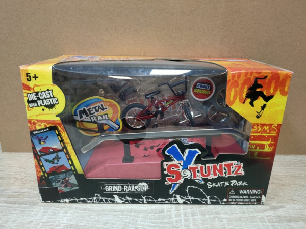 X-STUNTZ Skatepark - Grind Railset