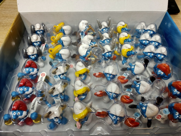 Schleich 20899 - Verkaufsdisplay 36x Schlümpfe Sternzeichen