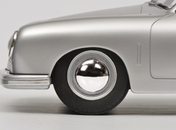 Schuco 450025300 - 1:18 Porsche 356 Gmünd, silber