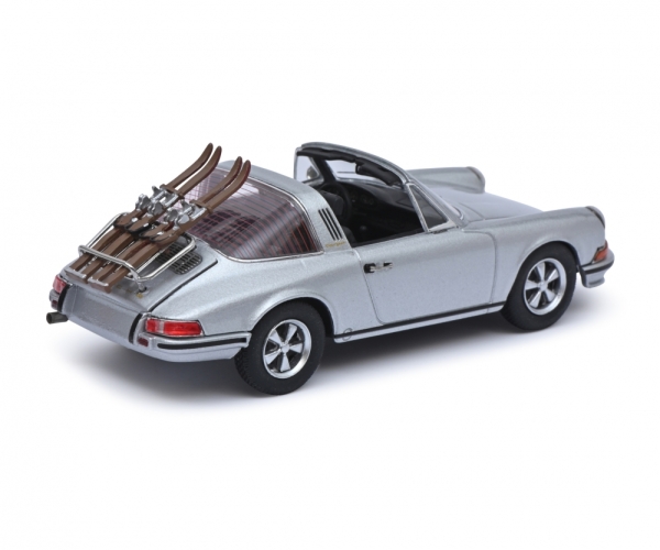 Schuco 450367800 – 1:43 Porsche 911 Targa mit Ski, limitiert