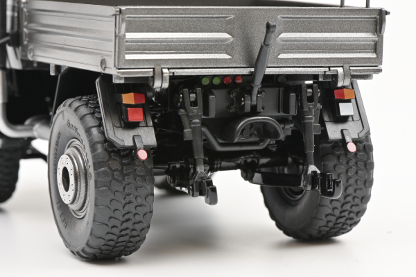 Schuco 450775300 - 1:32 MB Unimog U1600 grau