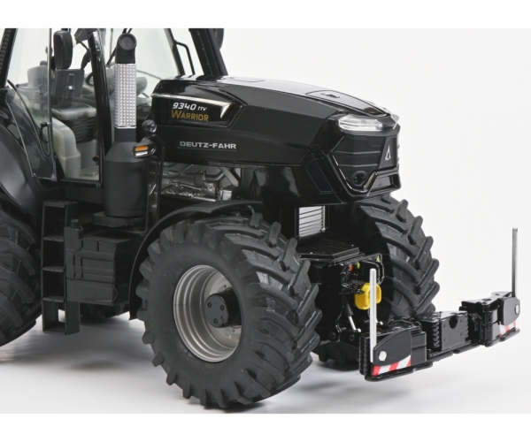 Schuco 450777800 - 1:32 Deutz-Fahr 9340 Warrior
