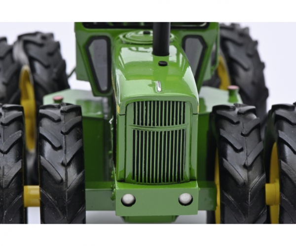 Schuco 450916500 - 1:32 John Deere 7520 grün