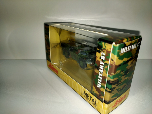 Schuco 452658300 – 1:87 Fennek Panzerspähwagen Bundeswehr Militär