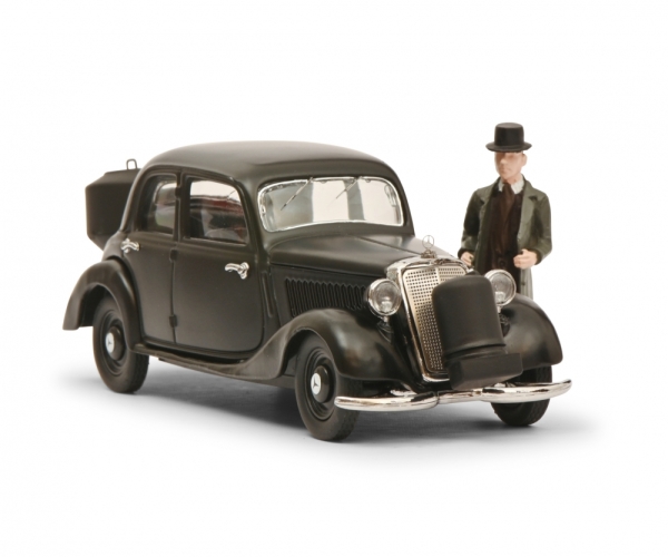Schuco 450242900 - 1:43 MB 170V mit Holzvergaser inkl. Figur 'Schwarzmarkthändler'