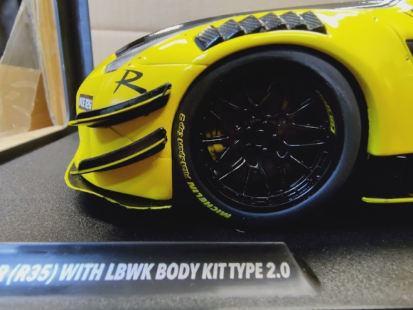 Solido 421186334 - 1:18 Nissan GT-R (R35) Liberty Walk gelb-schwarz