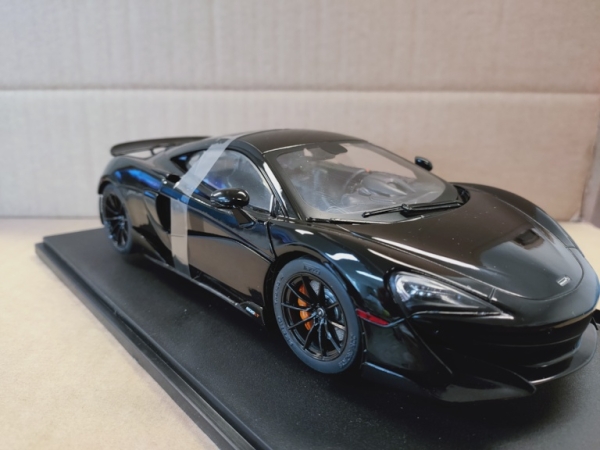 Solido 421186345 - 1:18 McLaren 600 LT 2018 schwarz