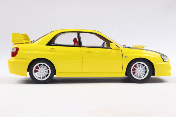 Solido 421186432 - 1:18 Subaru Impreza WRX STI SOLIDO WORKS Yellow gelb 2003