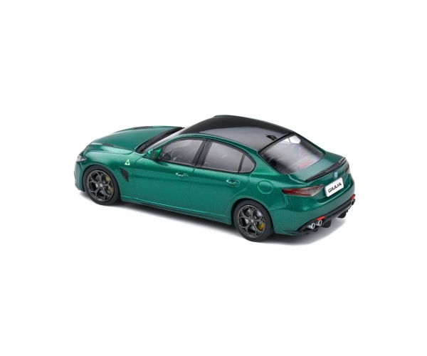 Solido 421436940 - 1:43 Alfa Romeo Giulia Quadrifoglio grün