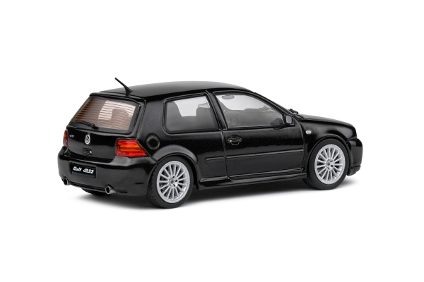 Solido 421437890 - 1:43 VW Golf IV R32 black magic 2003