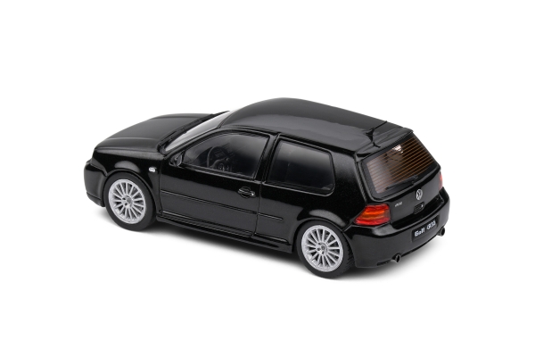 Solido 421437890 - 1:43 VW Golf IV R32 black magic 2003