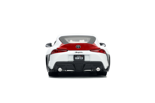 Jada 253255050 - 1:24 Robotech R. Hunter ´20 Toyota Supra mit Figur