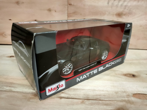 Maisto 31134 - 1:24 Mercedes AMG GT MATTE BLACK Series