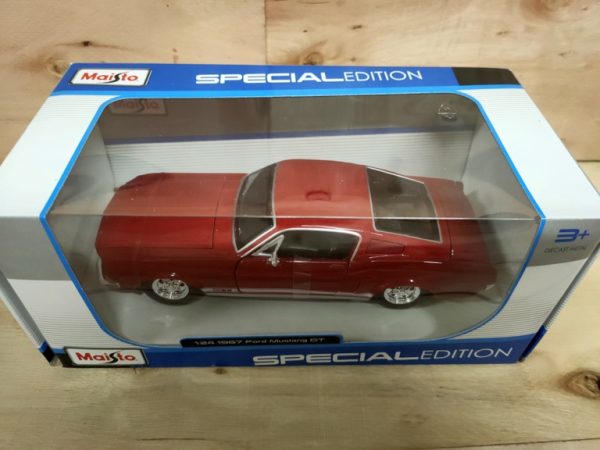 Maisto 31260 - 1:24 Ford Mustang GT 1967