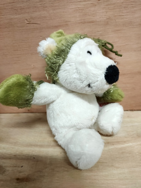 Sweety Toys 80506 - Kuscheltier Eisbär weiß ca. 15 cm mit Mütze und Handschuhen, Plüsch, 2-fach farbig sortiert